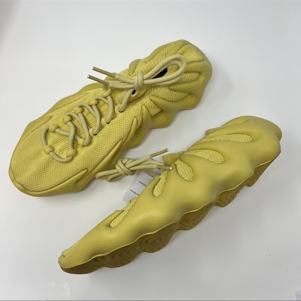 Yeezy - Picture 9 of 9